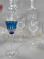 SAINT-LOUIS. SERVICE DE VERRES en cristal taillé, 63 PIECES, modèle...