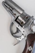 REVOLVER GALAND 1868 1er type, calibre 9 mm Galand. 
Brevet...