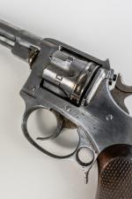 REVOLVER 1887 Manufacture d'armes de St Etienne, modèle d'essai.
Calibre 8...