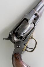 REVOLVER REMINGTON 1858 NAVY NEW MODEL, calibre 36. 
Belle patine...