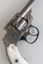 REVOLVER SMITH & WESSON DA SAFETY 1er MODEL. 
Calibre 32...