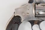 REVOLVER SMITH & WESSON Safety Calibre 38 CF. 
Finition nickelé...