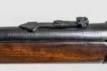 CARABINE WINCHESTER 1892 calibre 44 WCF. 
Belle patine homogène. Marquages...