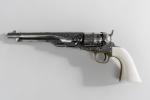 REVOLVER COLT 1860 Modèle CENTENAL fabrication CENTAURE, calibre 44. 
Il...