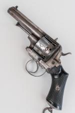 REVOLVER type Lefaucheux cadre fermé à broche calibre 9 mm...