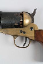 Réplique REVOLVER Colt REB-NAVY modèle 1851 UBERTI, crosse en plaquettes...