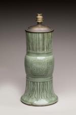 CHINE - Epoque KANGXI   (1662 - 1722)Vase de...