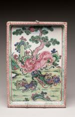 CHINE, fin du XIXème siècle
Plateau de forme rectangulaire en porcelaine...